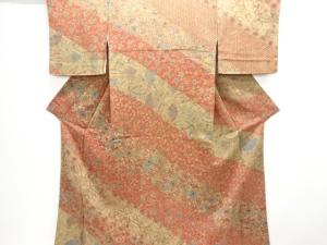 縮緬地唐花に扇模様付け下げ訪問着